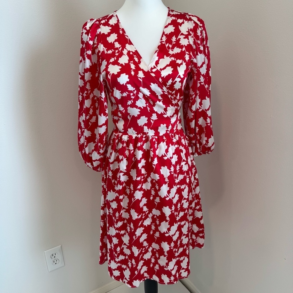 Never a Wallflower Floral Mini Wrap Dress Silk Blend NWT $298 Small